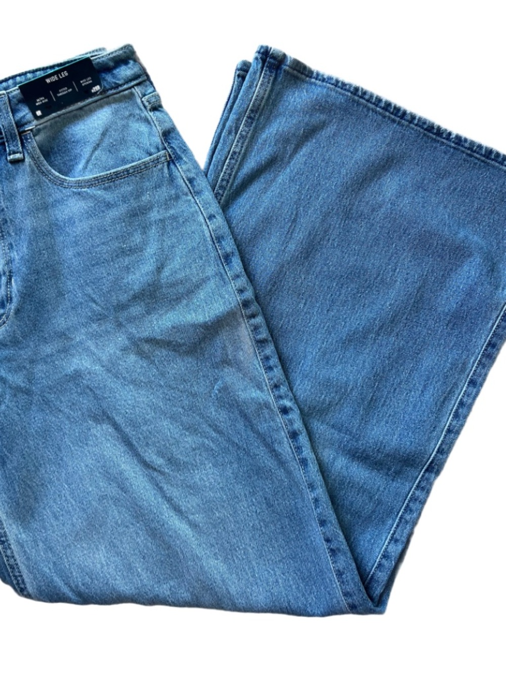 Hollister Ultra High Rise Wide Leg Jeans - Womens size 6/28